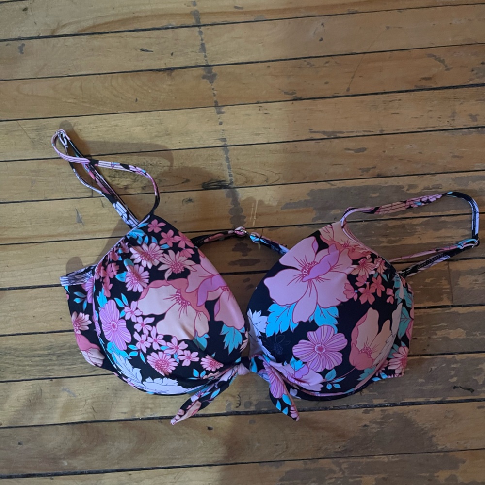 Flower bikini top